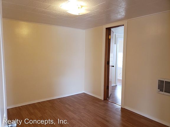 5th image of 1023 S Washington Ave