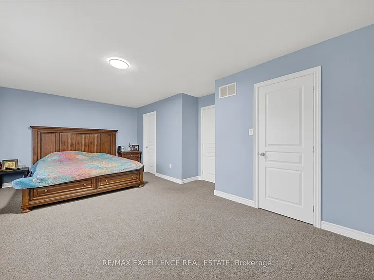 31 Donald Bell Dr — Photo 20