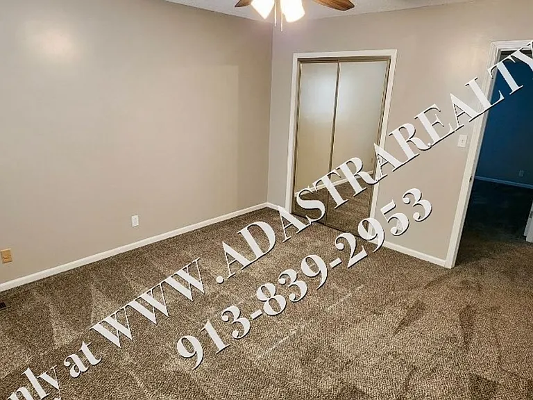 715 6th Ave — Photo 12