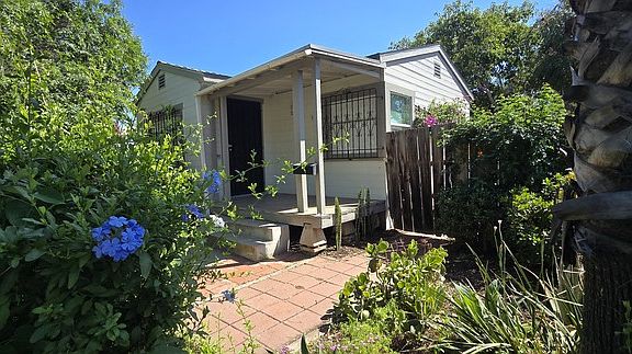 2nd image of 4605 Landis St