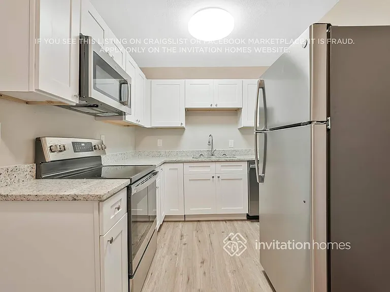 2831 Sanka Dr — Photo 4