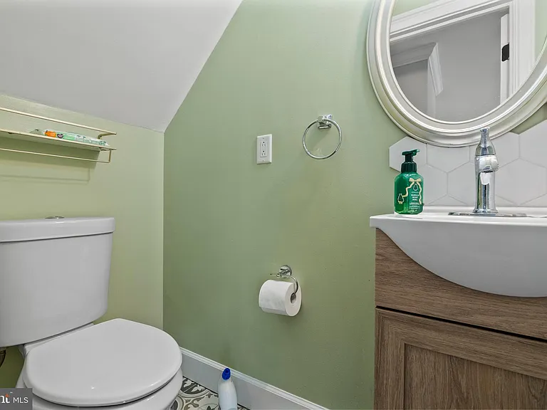 2 Lee Ct — Photo 24