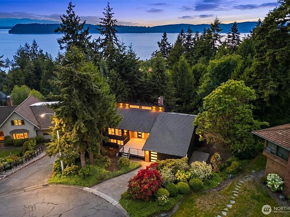 3rd image of 6025 96th Street SW