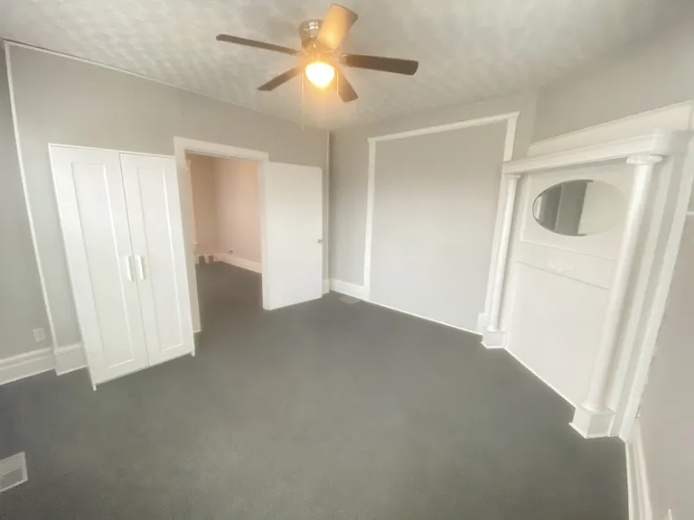 649 S Main St — Photo 3