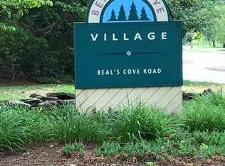 20 Beals Cove Rd APT A, Hingham, MA 02043