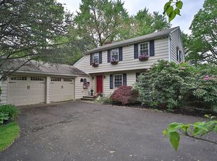 13 Jonathan Way, Washington Crossing, PA 18977