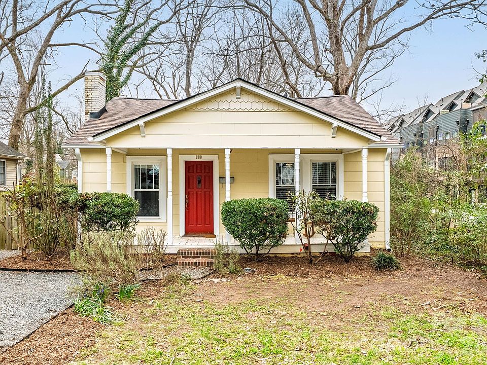 1st image of 900 Sweetbriar St