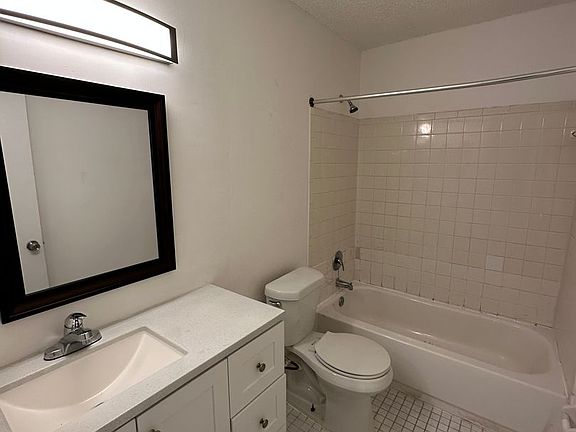 5th image of 10551 NW 45th St APT 7