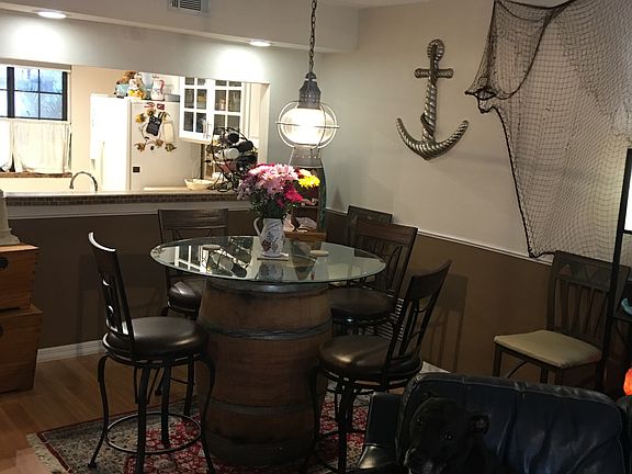 3rd image of 3835 NE 17th Street Cir