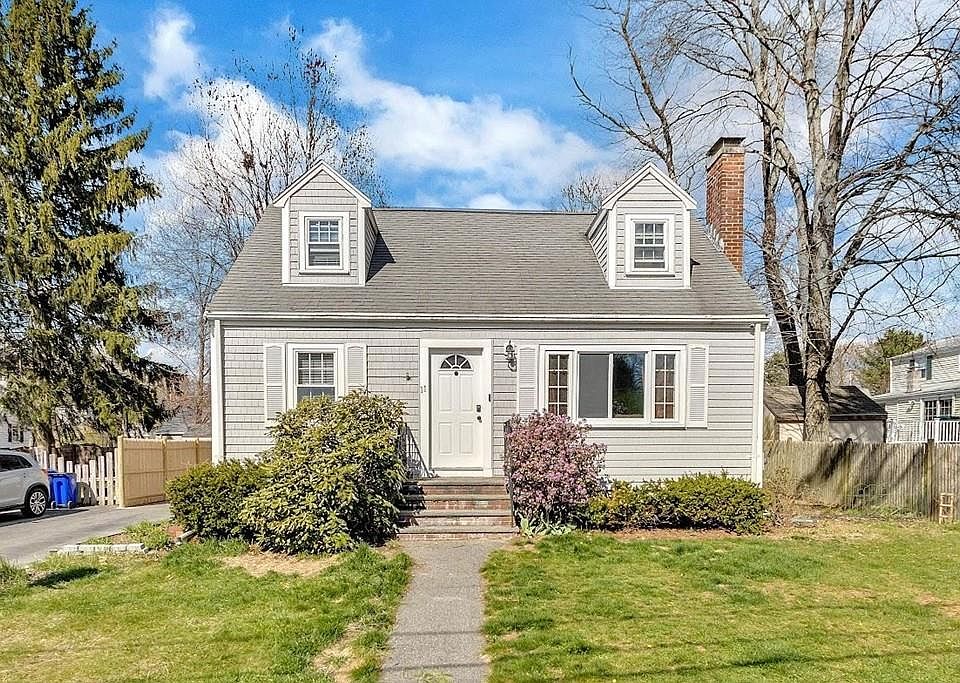 1st image of 11 Rockwood Pl