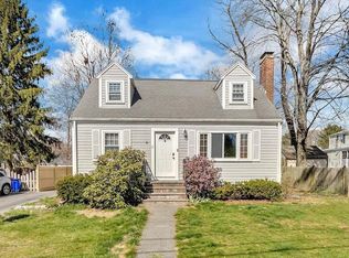 11 Rockwood Pl, Holbrook, MA 02343