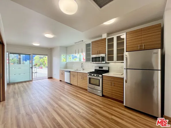 505 N San Vicente Blvd, Los Angeles, CA 90048