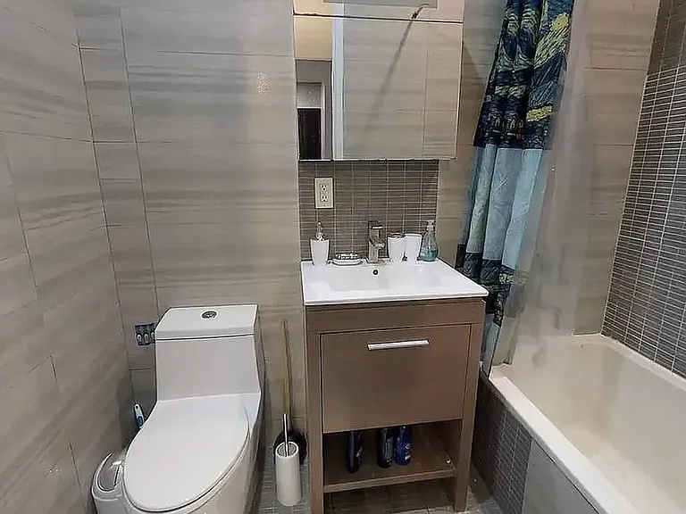 170 Suydam St #1F — Photo 10