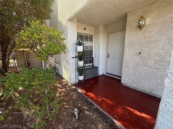2nd image of 109 Opalmae Cir
