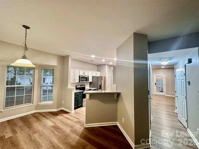 10407 Alexander Martin Ave — Photo 6