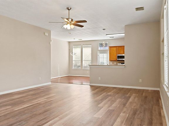 2nd image of 3323 Red Cedar Dr