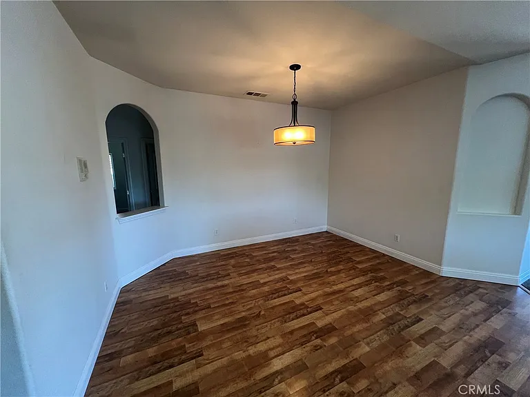 16611 McPherson Ave — Photo 8