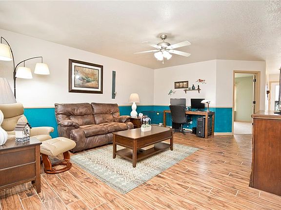 3rd image of 10 Hebrides Cir