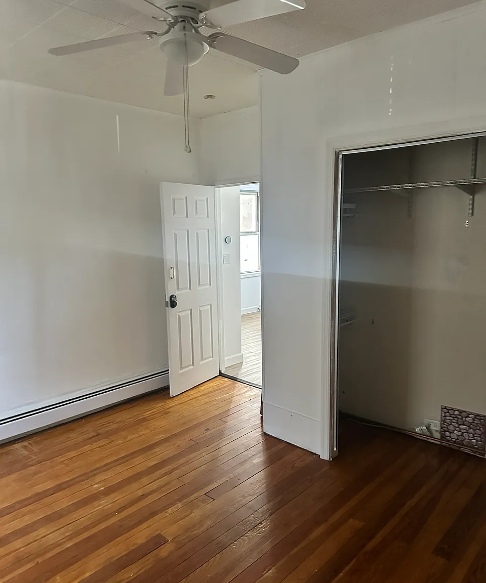 2 bed, 400 sqft, $2,000 — Photo 3
