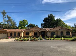 930 Carmel Ct, Los Altos, CA 94022