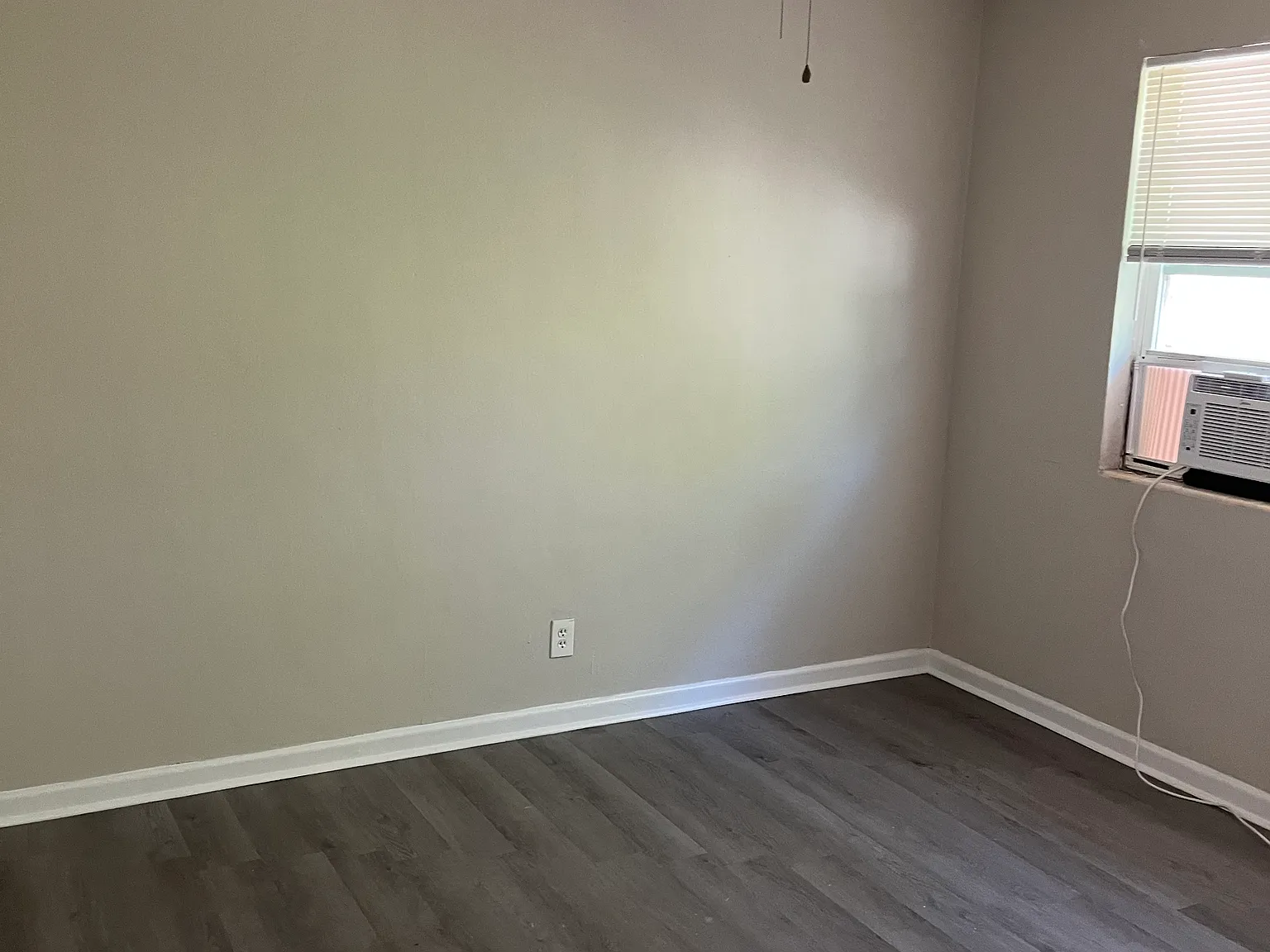 2 bed, 831 sqft, $1,350 — Photo 4