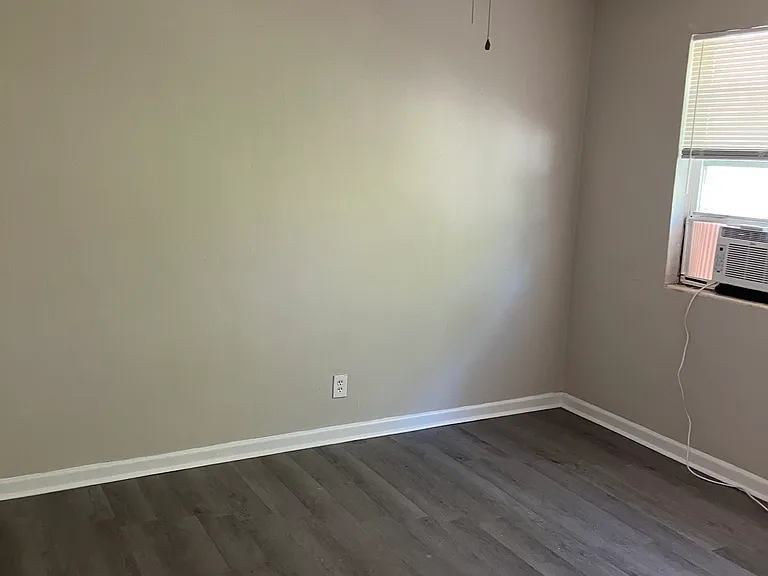 924 Arco Dr #5 — Photo 4