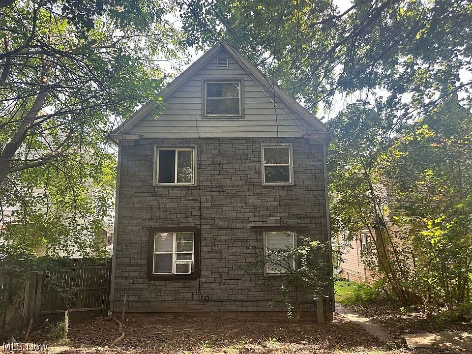 2nd image of 426 S Arlington St
