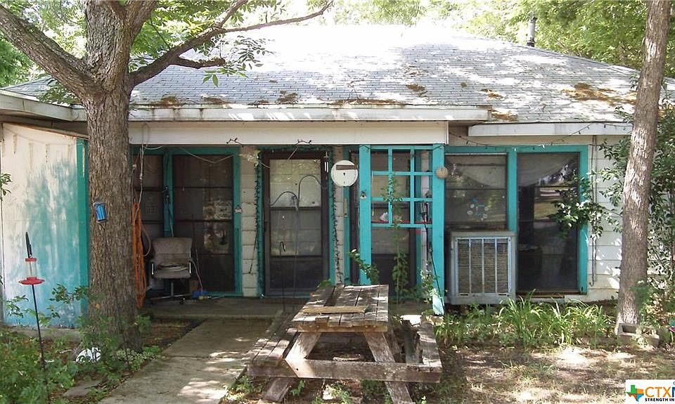 1st image of 1714 Poage Ave