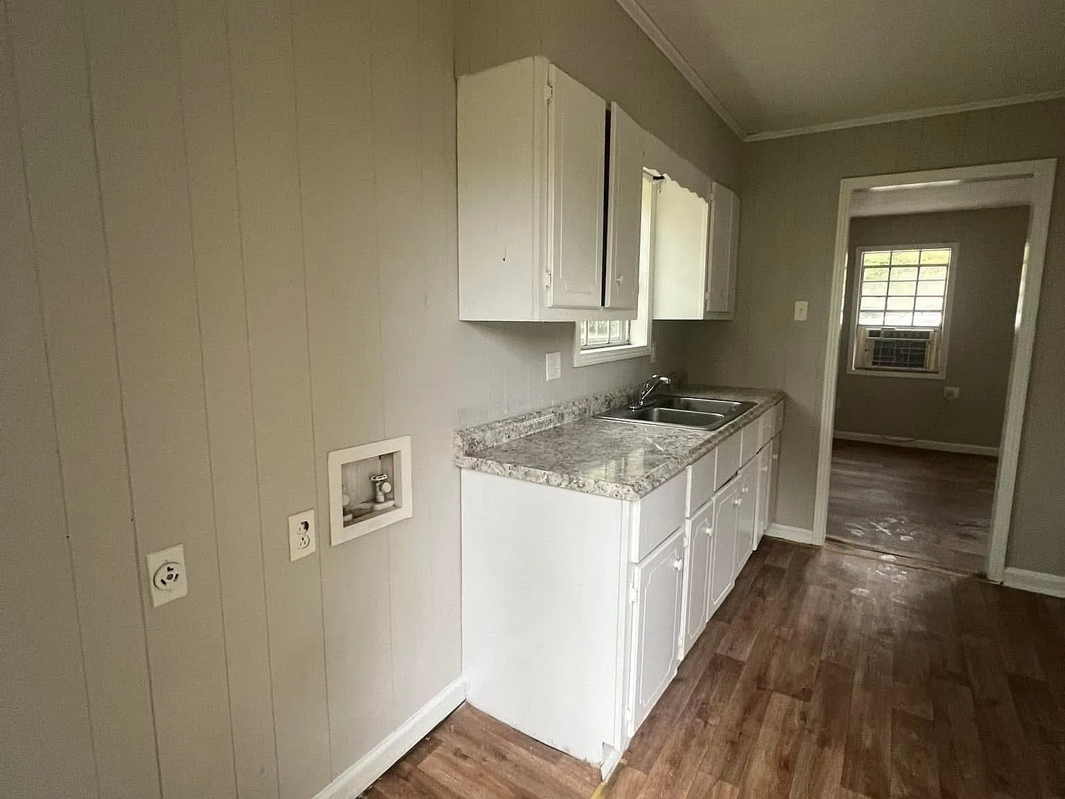 939 Scott Street — Photo 3