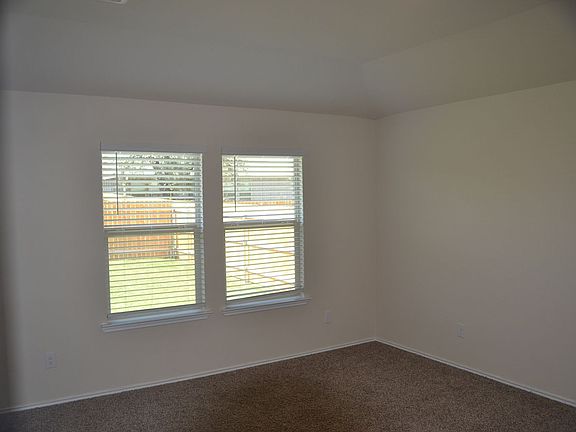 4th image of 9601 Falme Ln