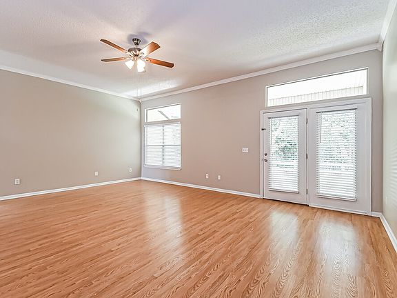 3rd image of 2796 Crumplehorn Ln