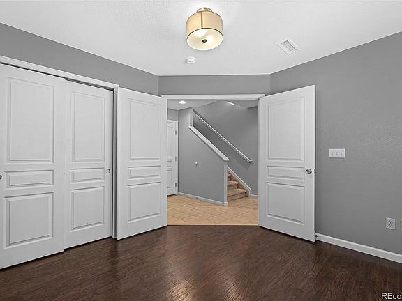 Guest room/office on 1st floor