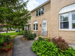 14-2 Oakwood Cir, Goffstown, NH 03045