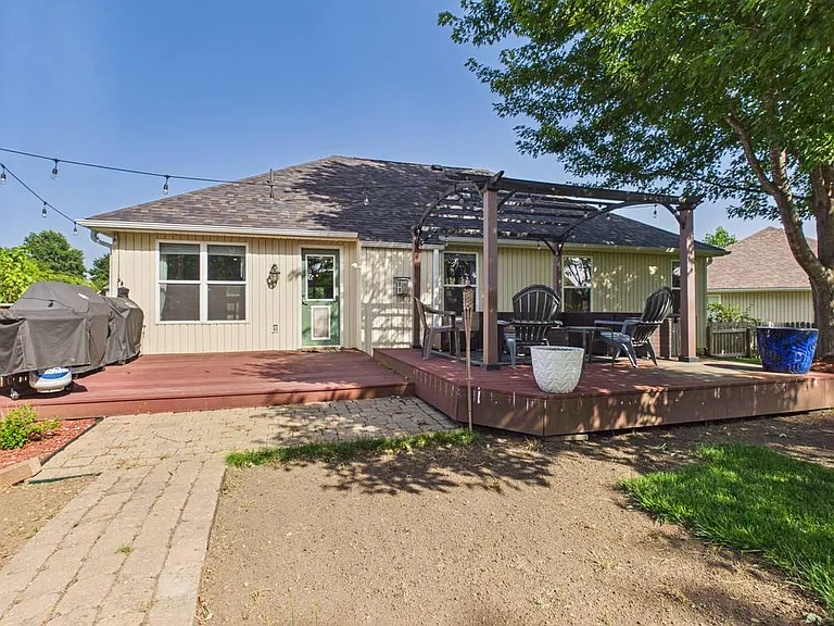 116 Deerfield Dr — Photo 49