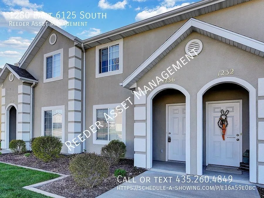 2 Bed Towhome In South Ogden — Photo 2