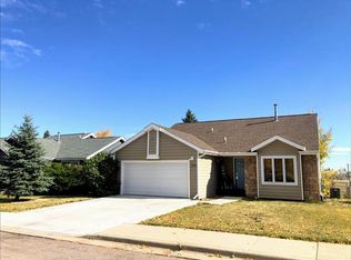 1240 Range View Cir, Rapid City, SD 57701