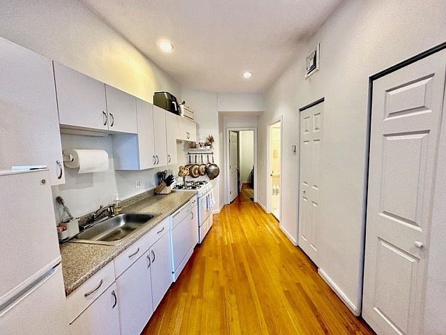 1st image of 20 Stillman St APT 5F