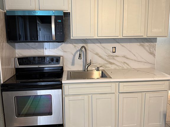 3rd image of 27 E Meehan Ave Floor 1