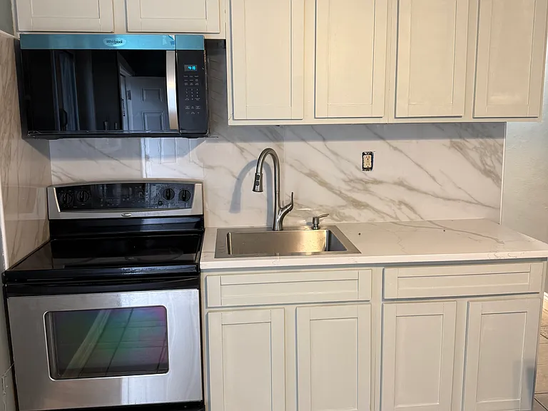 27 E Meehan Ave #1 — Photo 3