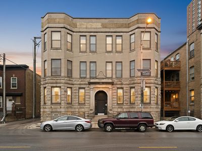 1048 W Foster Ave #E, Chicago, IL, 60640