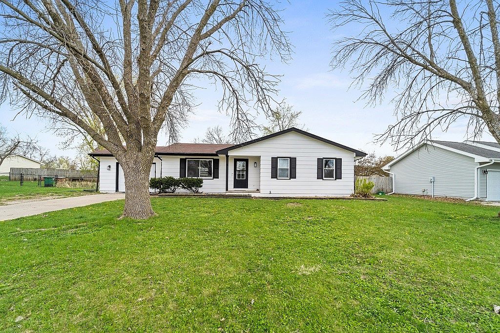 108 NE 6th Ct, Grimes, IA 50111 Zillow