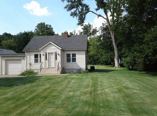 28W656 Malvin Albright St, Warrenville, IL 60555