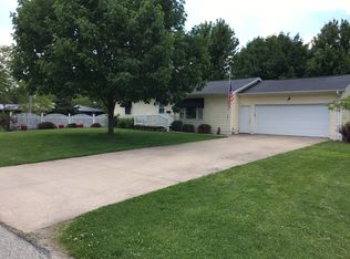 801 SW 4th Ave, Aledo, IL 61231