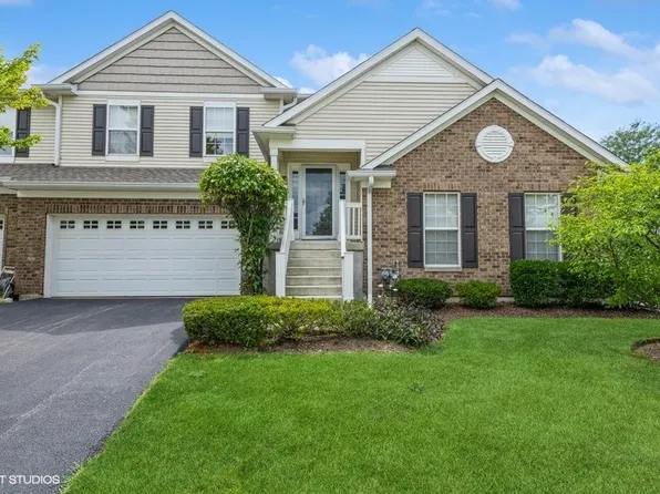 2635 Loren Ln #2635, Algonquin, IL 60102