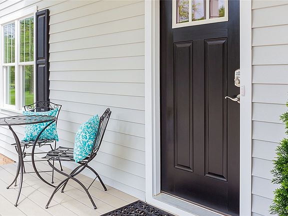3rd image of 9697 Laurel Pine Drive Gln