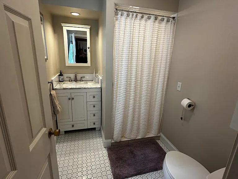 143 Oak Park Dr — Photo 11