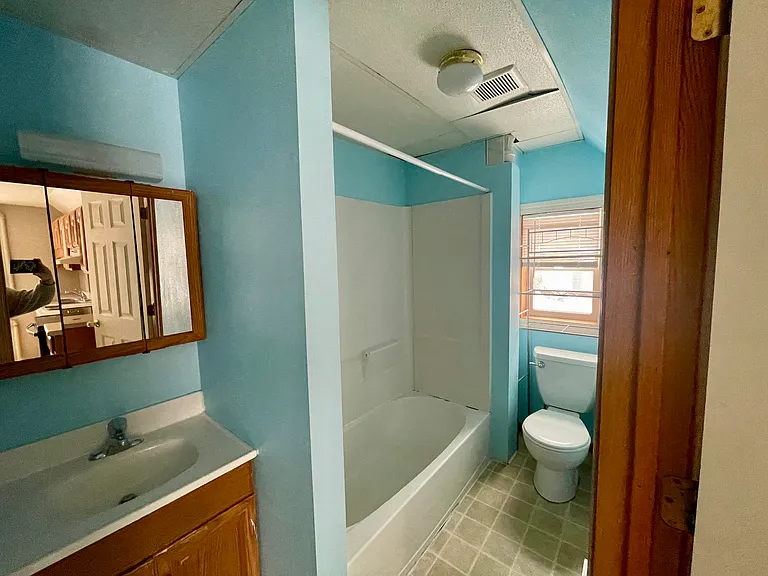 528 Spruce St — Photo 11