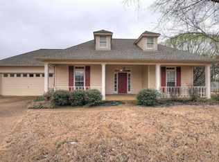 446 Cherry Hollow Cv, Cordova, TN 38018