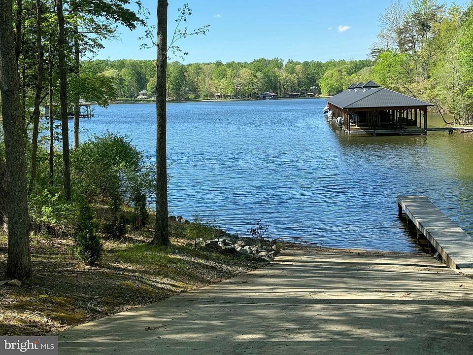 1st image of 51 Lighthouse Dr