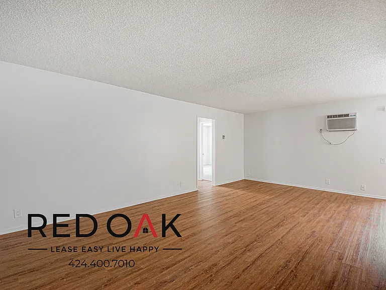 411 E Bay State St — Photo 8